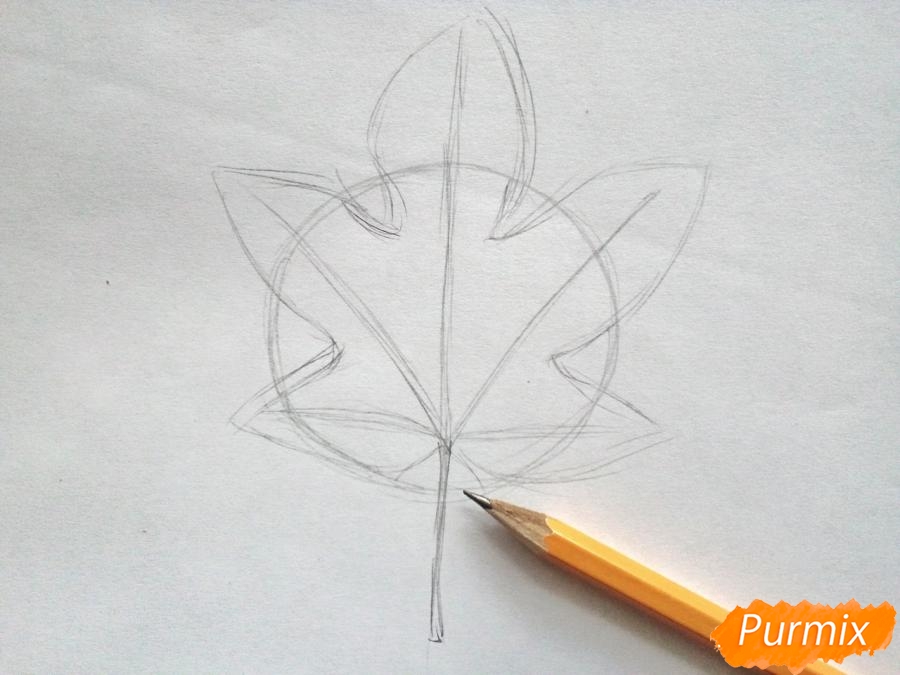 Рисуем кленовый лист черной ручкой - шаг 2