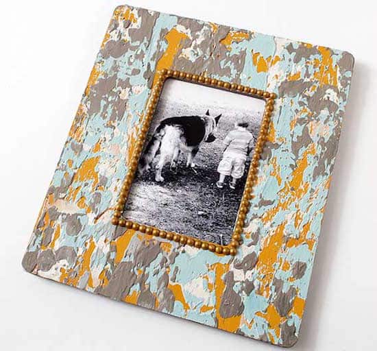 Chippy farmhouse DIY photo frame