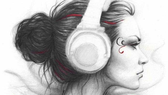 ws_Woman_Head_Phones_852x480